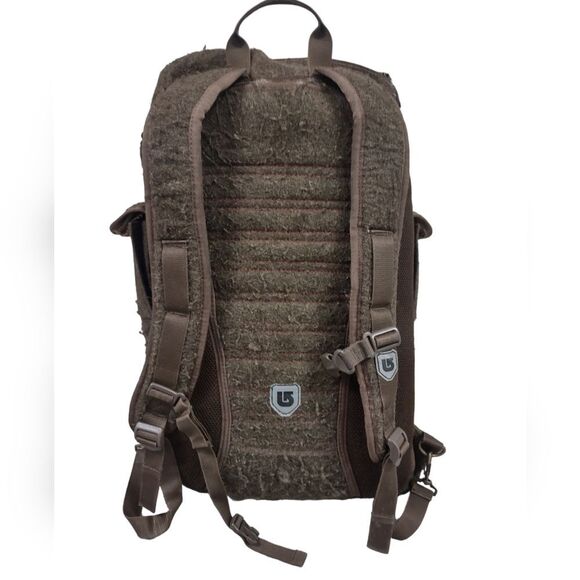 Burton backpack with aux jack - Picture 7 of 15